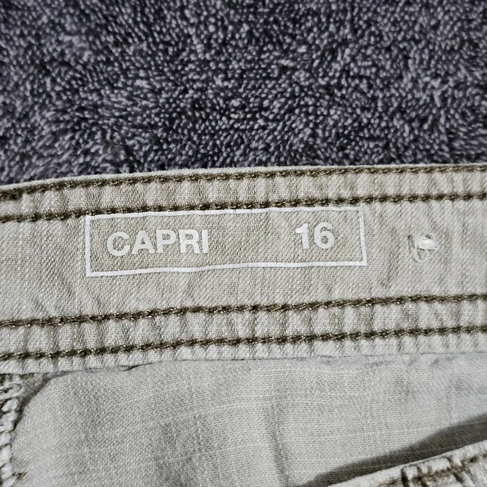 Sonoma Cargo Capri Cropped Pants Light Gray Cotton Lightweight Womens Size 16 - Picture 11 of 13